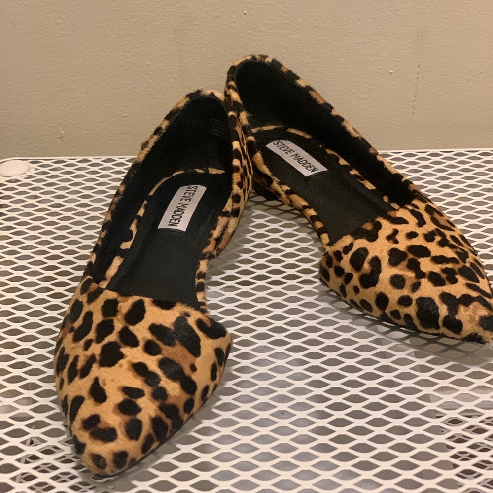 Leopard print Steve Madden flats -